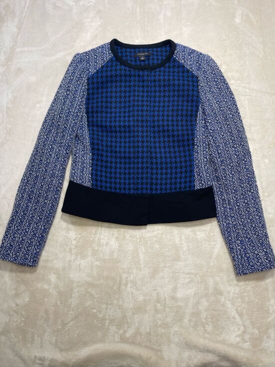 Ann Taylor Jackets & Blazers - Ann Taylor Blue Houndstooth Tweed Crop Jacket Blazer Size 2